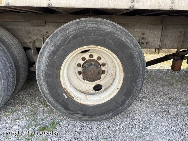 image for item DT0120 2012 International 7500 box truck