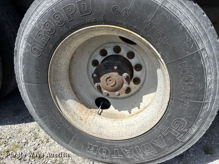 image for item DT0120 2012 International 7500 box truck