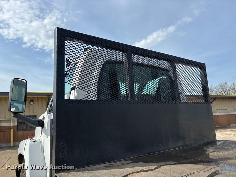 image for item DT0133 2008 Chevrolet C6500 flatbed truck