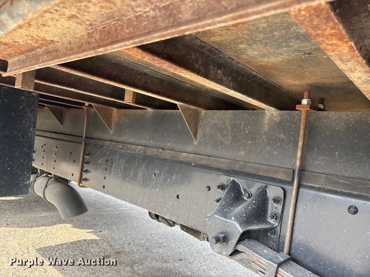 image for item DT0133 2008 Chevrolet C6500 flatbed truck