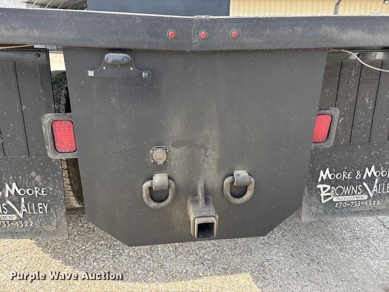 image for item DT0133 2008 Chevrolet C6500 flatbed truck