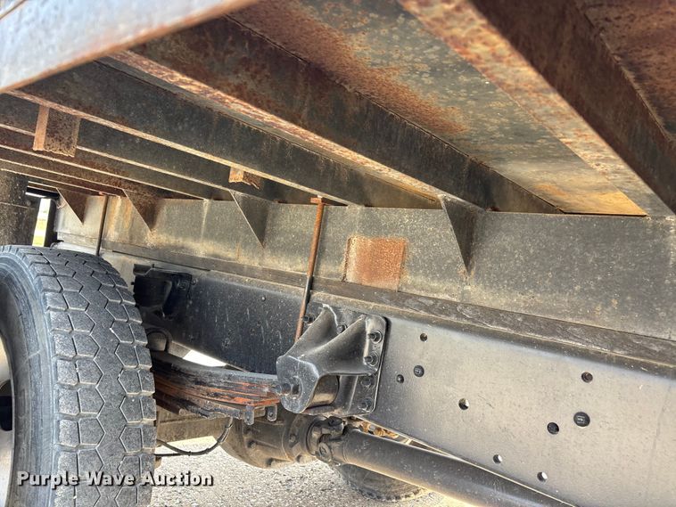 image for item DT0133 2008 Chevrolet C6500 flatbed truck