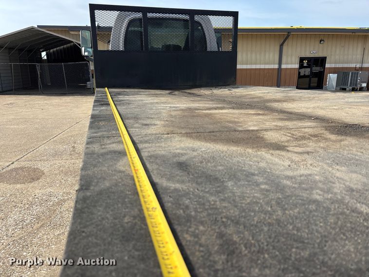 image for item DT0133 2008 Chevrolet C6500 flatbed truck