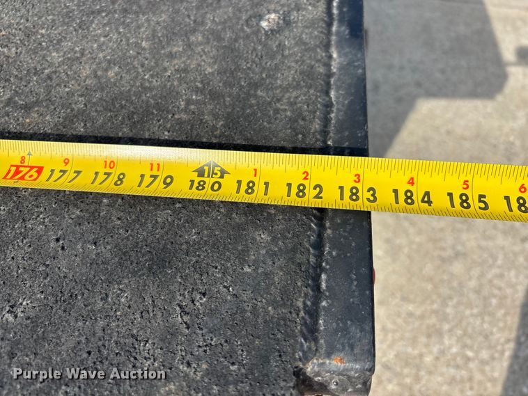 image for item DT0133 2008 Chevrolet C6500 flatbed truck