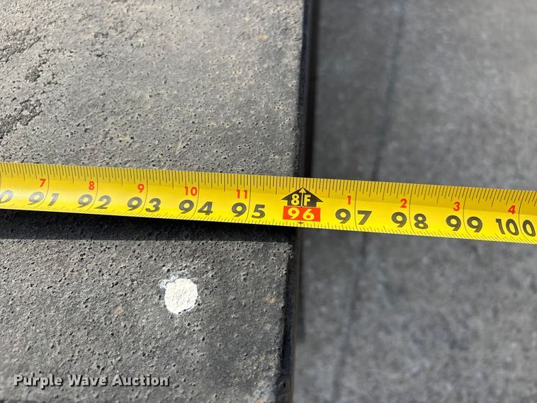 image for item DT0133 2008 Chevrolet C6500 flatbed truck