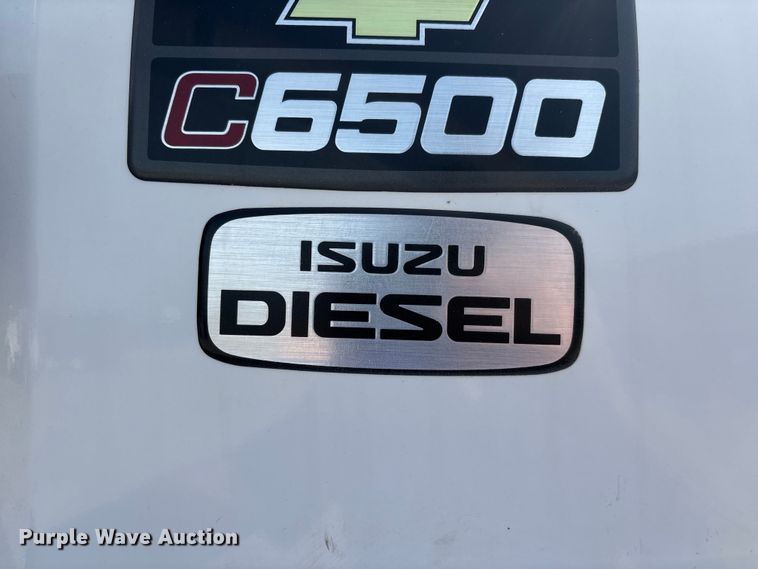 image for item DT0133 2008 Chevrolet C6500 flatbed truck