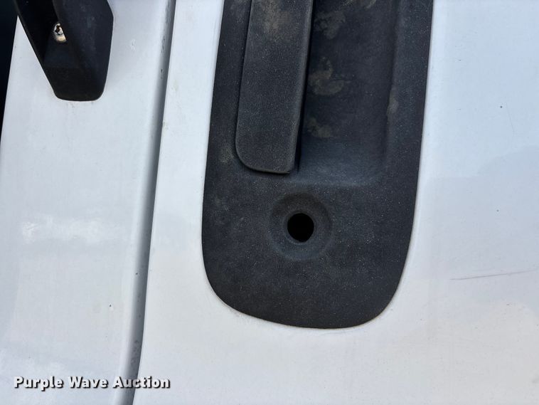 image for item DT0133 2008 Chevrolet C6500 flatbed truck