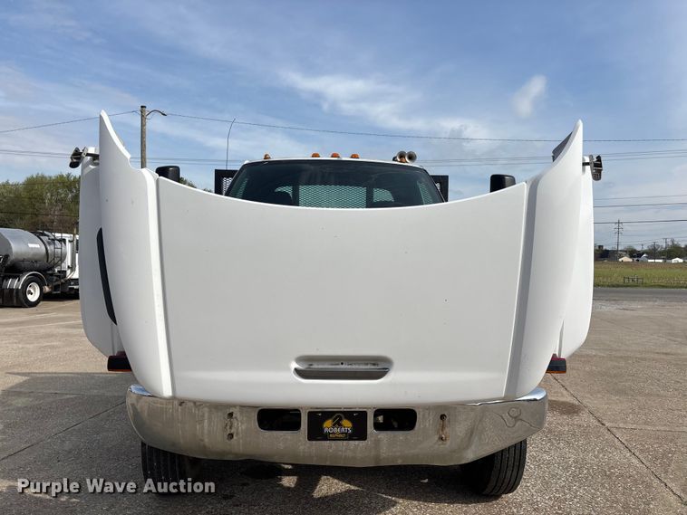 image for item DT0133 2008 Chevrolet C6500 flatbed truck