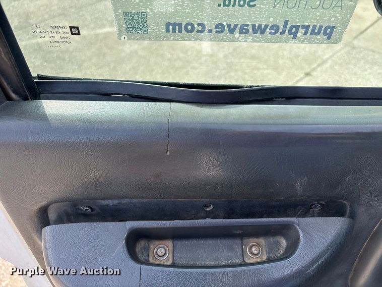 image for item DT0133 2008 Chevrolet C6500 flatbed truck