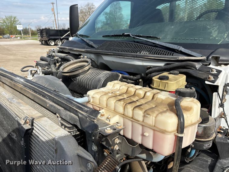 image for item DT0133 2008 Chevrolet C6500 flatbed truck