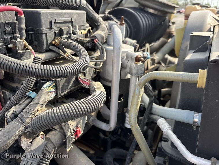 image for item DT0133 2008 Chevrolet C6500 flatbed truck