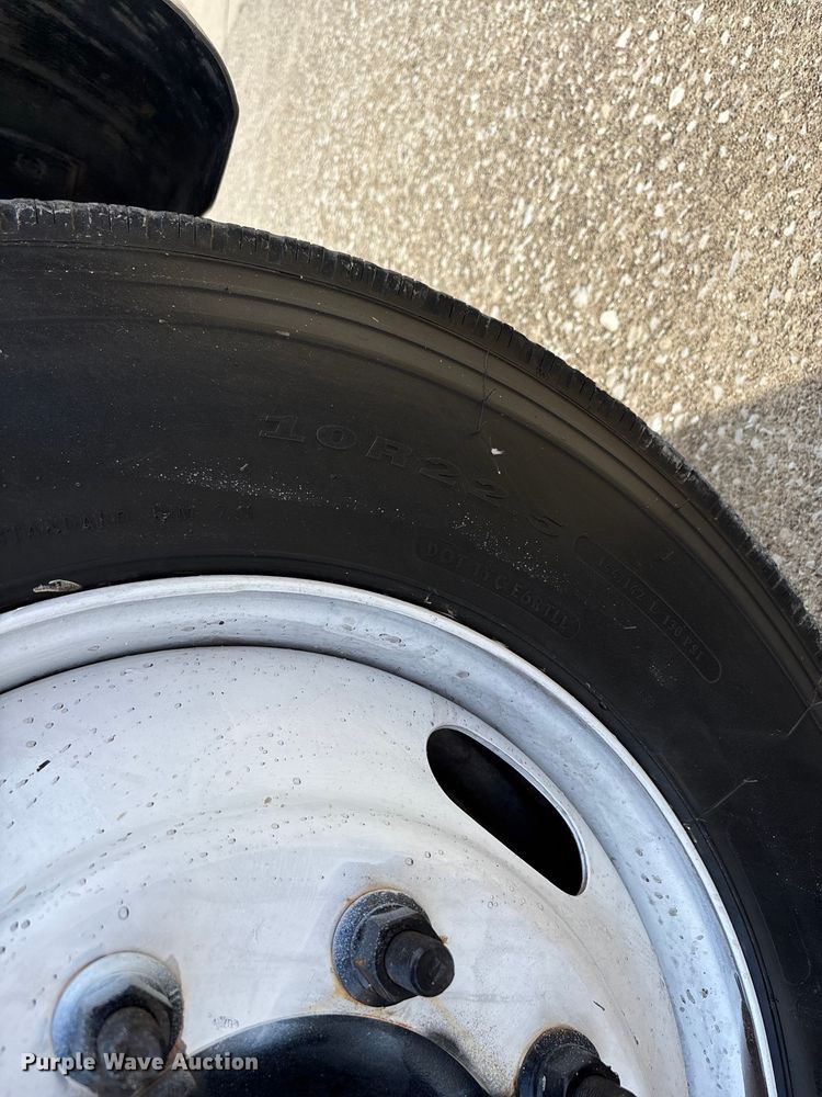 image for item DT0133 2008 Chevrolet C6500 flatbed truck