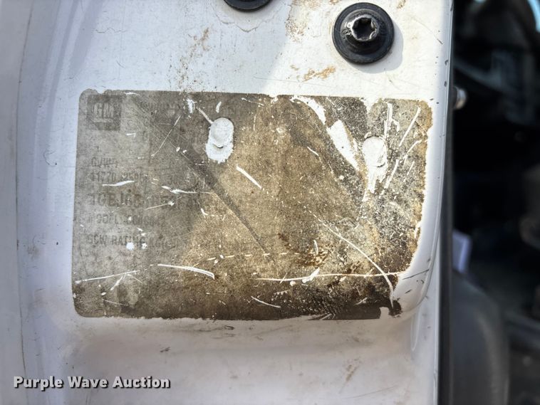 image for item DT0133 2008 Chevrolet C6500 flatbed truck