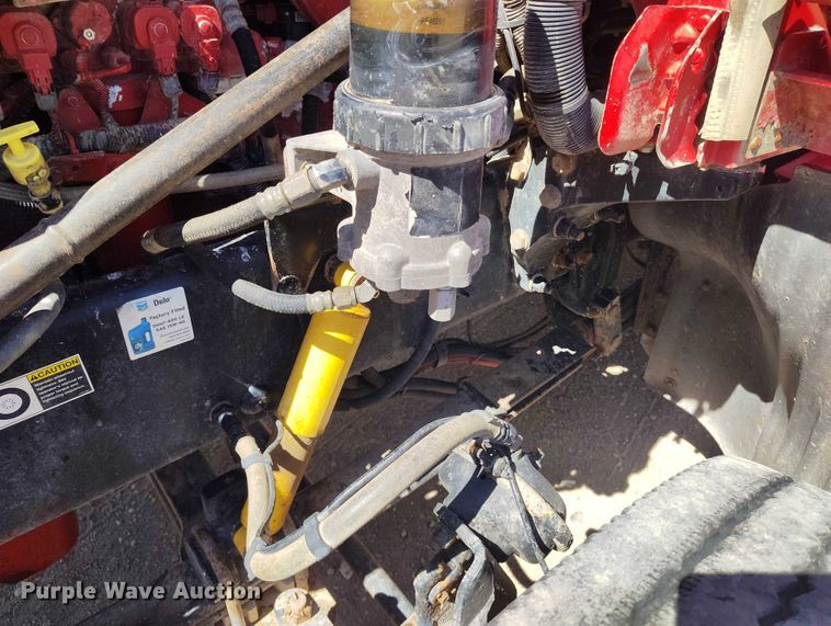 image for item DT0995 2010 Peterbilt 389 semi truck