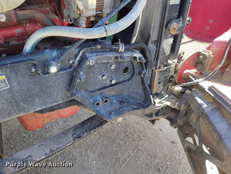 image for item DT0995 2010 Peterbilt 389 semi truck