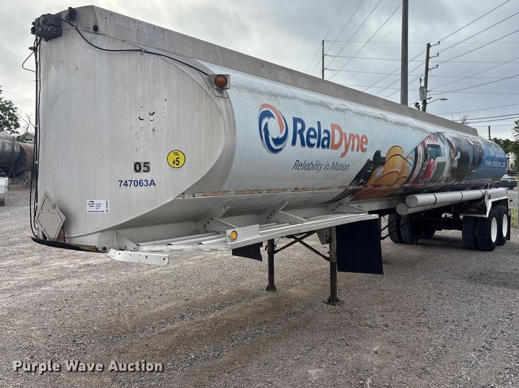 image for item DU0453 1974 Great Dane tank trailer