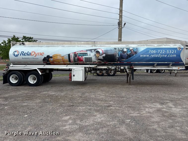 image for item DU0453 1974 Great Dane tank trailer