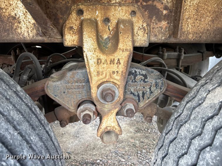 image for item DU0453 1974 Great Dane tank trailer