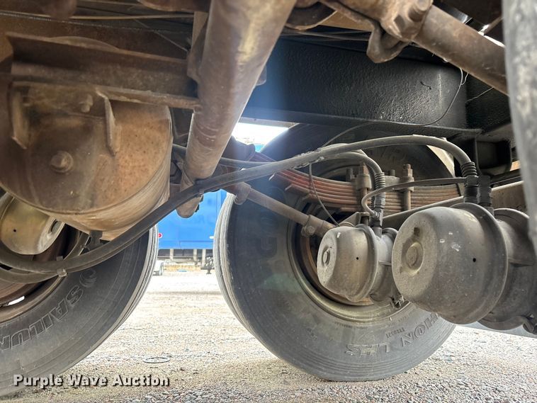 image for item DU0453 1974 Great Dane tank trailer