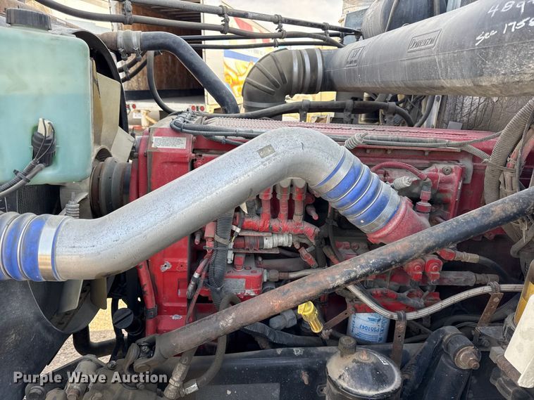 image for item DU3716 2015 Western Star 4900 SB glider kit semi truck 