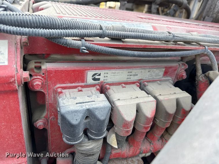 image for item DU3716 2015 Western Star 4900 SB glider kit semi truck 