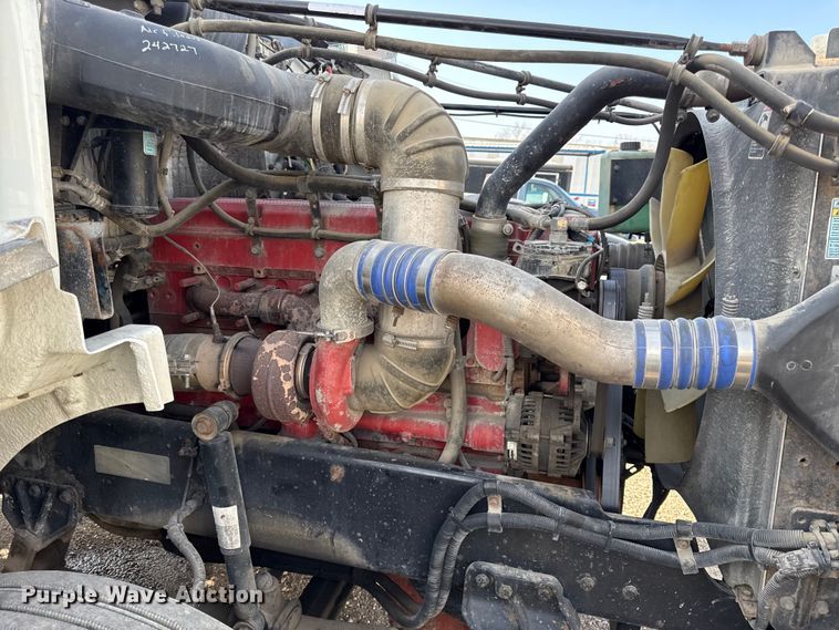 image for item DU3716 2015 Western Star 4900 SB glider kit semi truck 