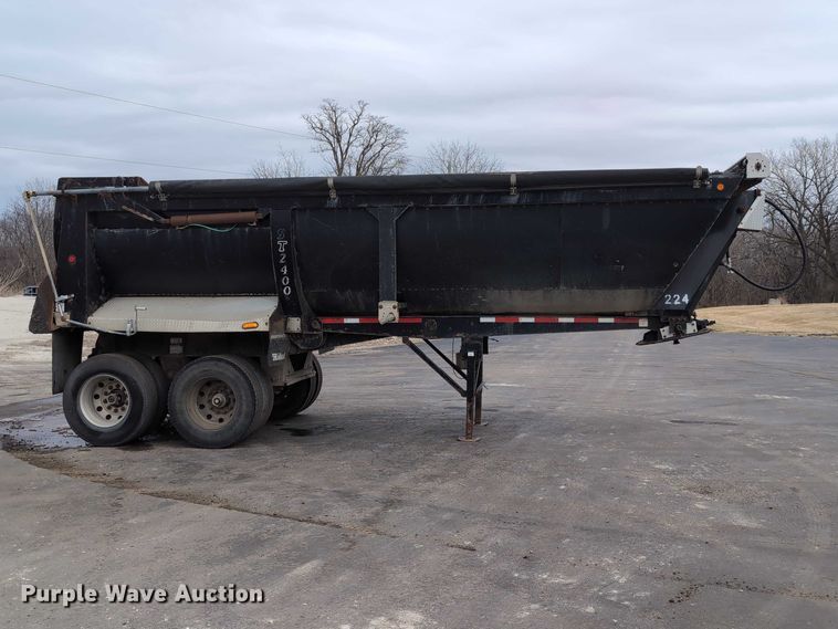 image for item DV0839 2002 Midland St2400 end dump trailer