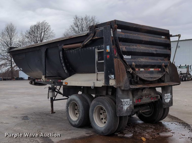 image for item DV0839 2002 Midland St2400 end dump trailer