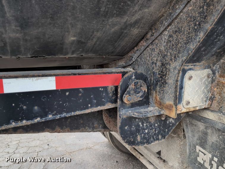 image for item DV0839 2002 Midland St2400 end dump trailer