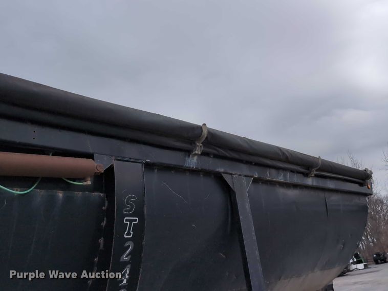 image for item DV0839 2002 Midland St2400 end dump trailer