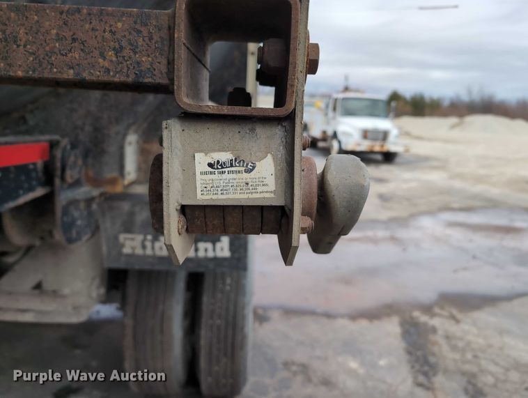 image for item DV0839 2002 Midland St2400 end dump trailer