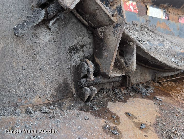 image for item DV0839 2002 Midland St2400 end dump trailer