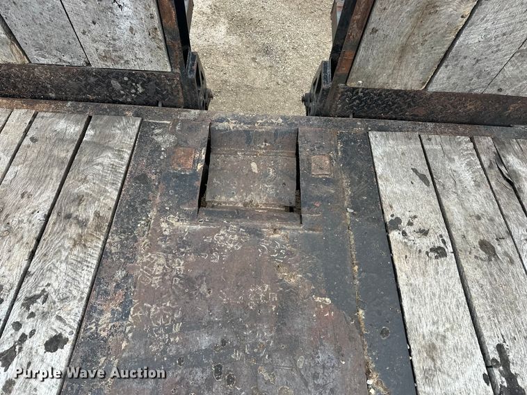 image for item DV0840 2000 Trailboss equipment trailer