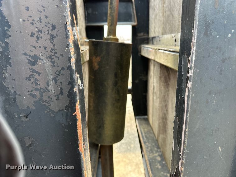 image for item DV0840 2000 Trailboss equipment trailer