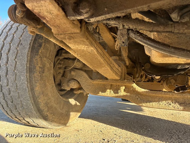 image for item DW7456 1999 Mack CL713 dump truck