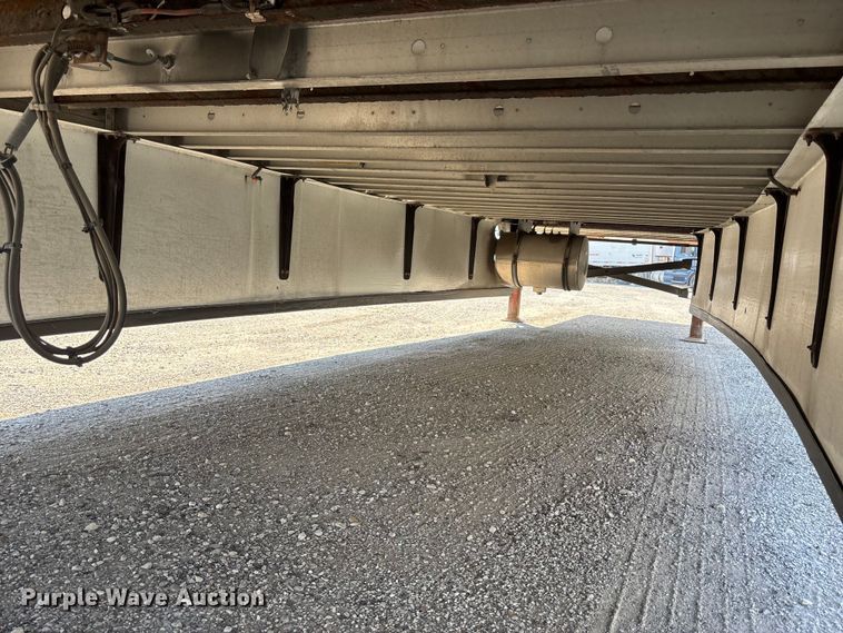 image for item EA4623 2019 Utility VS2RA refrigerated van trailer