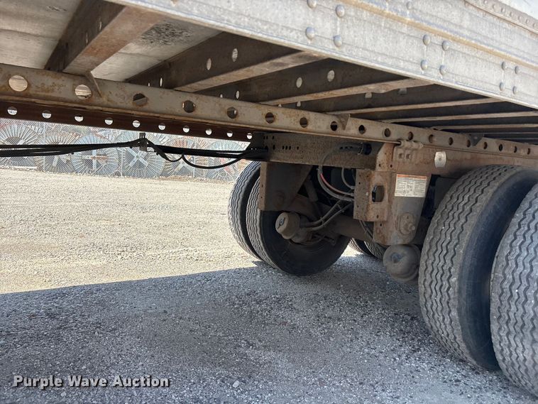 image for item EA4636 2013 Vanguard 1RBB5305 refrigerated van trailer