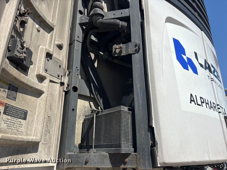 image for item EA4636 2013 Vanguard 1RBB5305 refrigerated van trailer