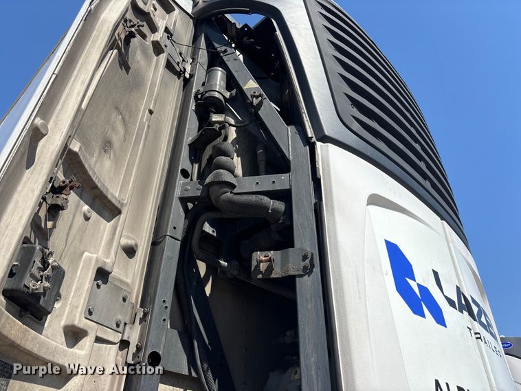 image for item EA4636 2013 Vanguard 1RBB5305 refrigerated van trailer