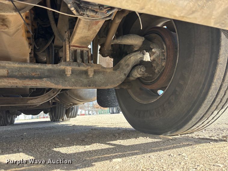 image for item EA4679 1992 Peterbilt 379 semi truck