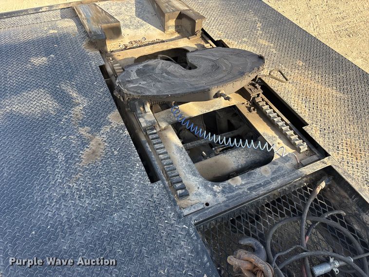 image for item EA4679 1992 Peterbilt 379 semi truck