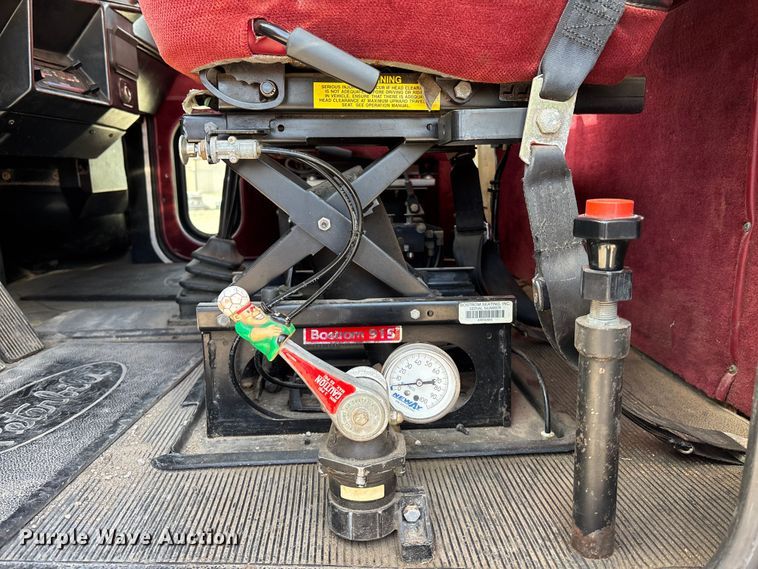 image for item EA4679 1992 Peterbilt 379 semi truck