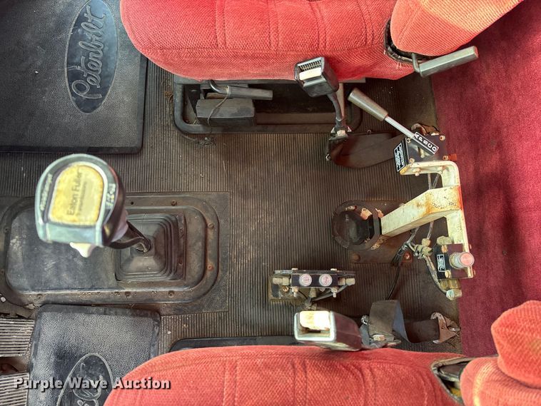 image for item EA4679 1992 Peterbilt 379 semi truck