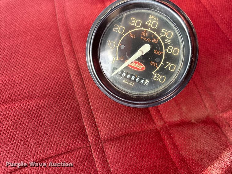 image for item EA4679 1992 Peterbilt 379 semi truck