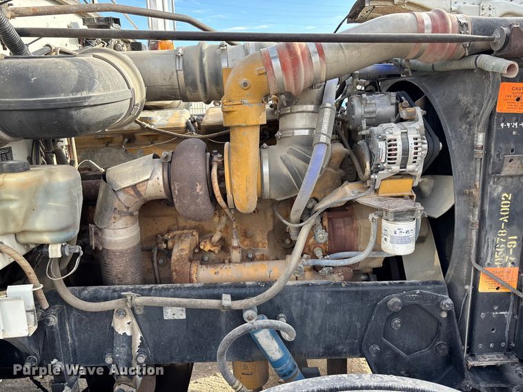 image for item EA4679 1992 Peterbilt 379 semi truck