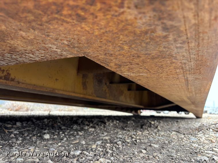 image for item EA4688 1989 Load King 504 DF lowboy equipment trailer