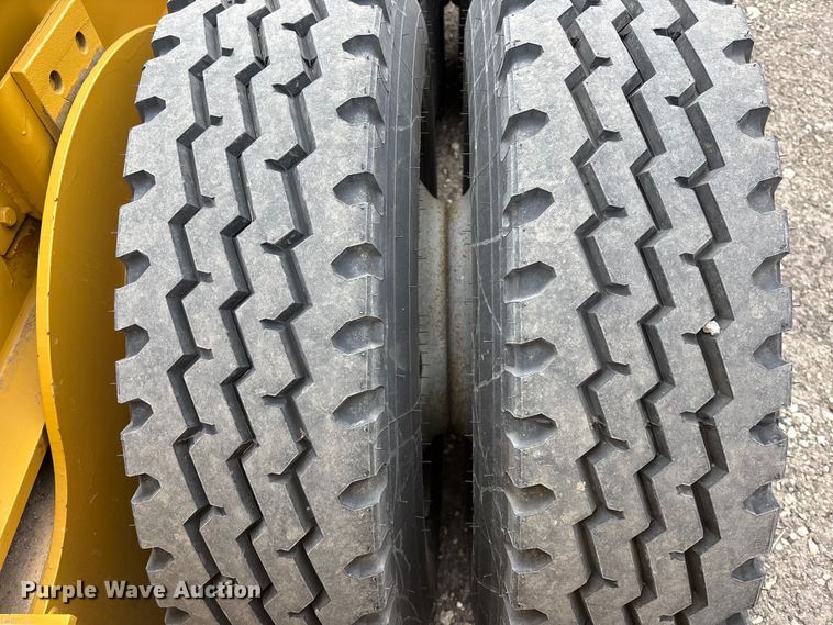 image for item EA4688 1989 Load King 504 DF lowboy equipment trailer