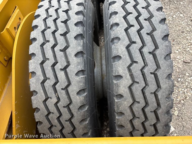 image for item EA4688 1989 Load King 504 DF lowboy equipment trailer