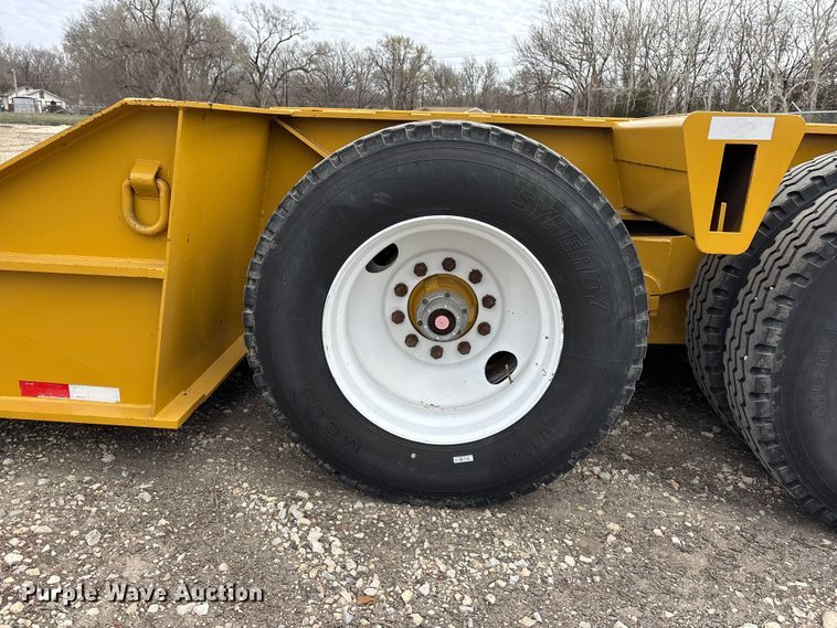 image for item EA4688 1989 Load King 504 DF lowboy equipment trailer