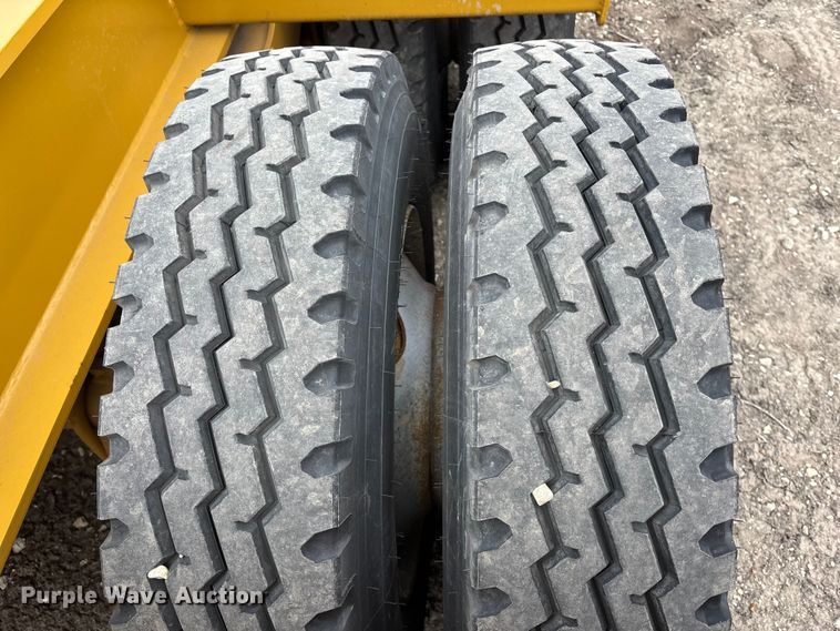 image for item EA4688 1989 Load King 504 DF lowboy equipment trailer